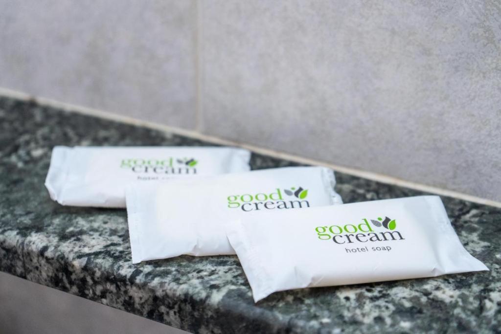 Hotel Bariloche Suites מראה חיצוני תמונה