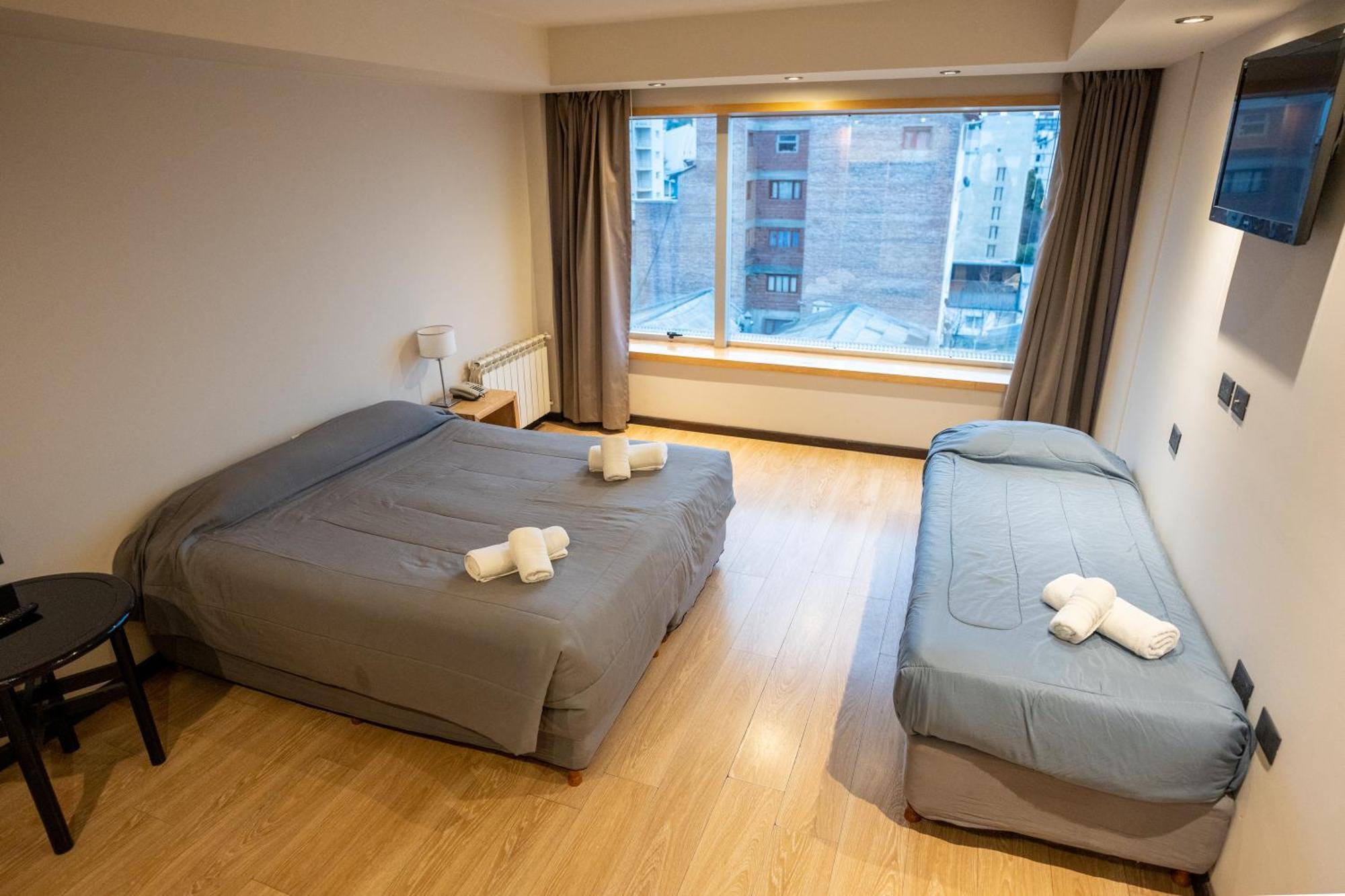 Hotel Bariloche Suites מראה חיצוני תמונה