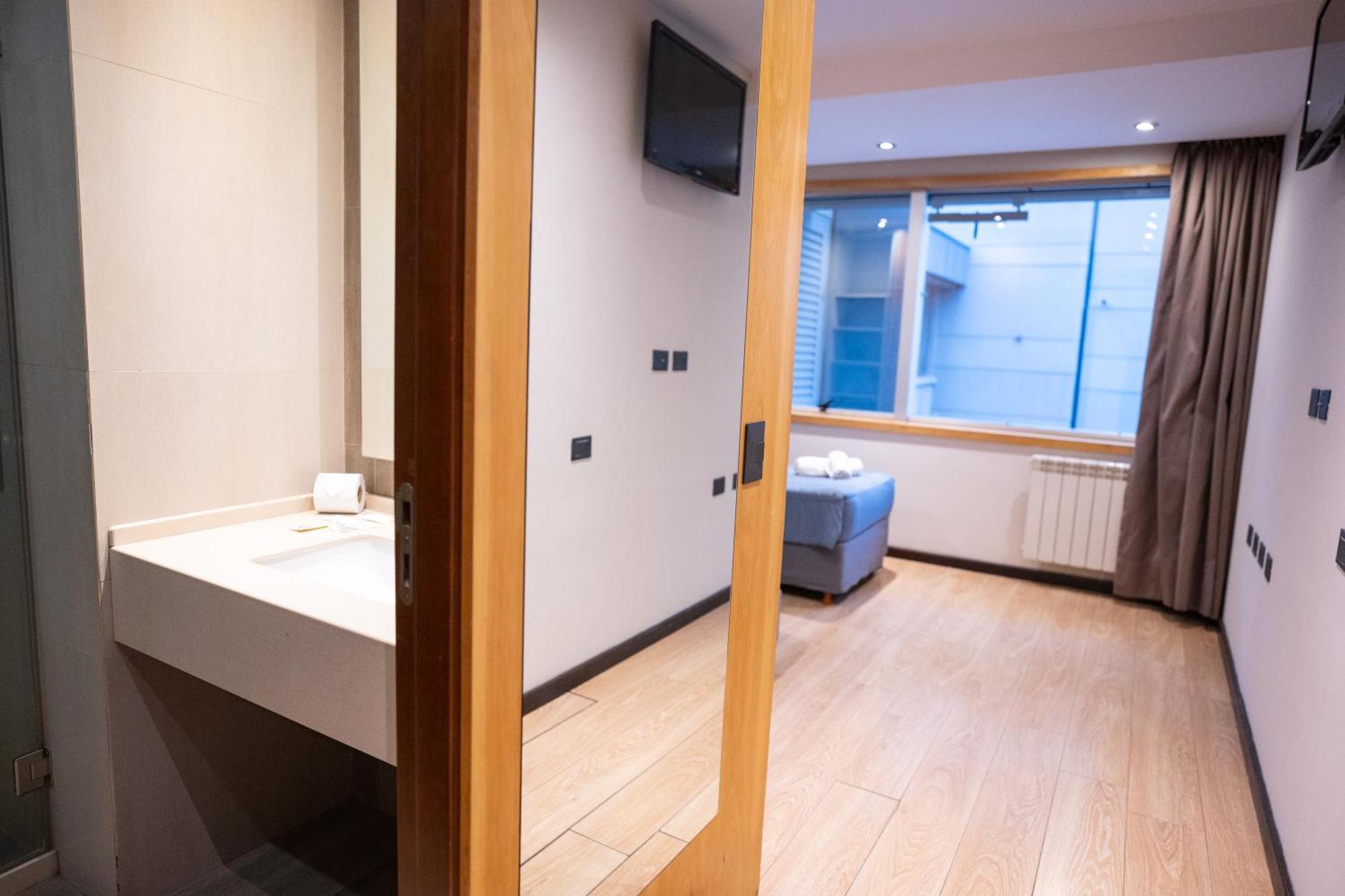 Hotel Bariloche Suites מראה חיצוני תמונה