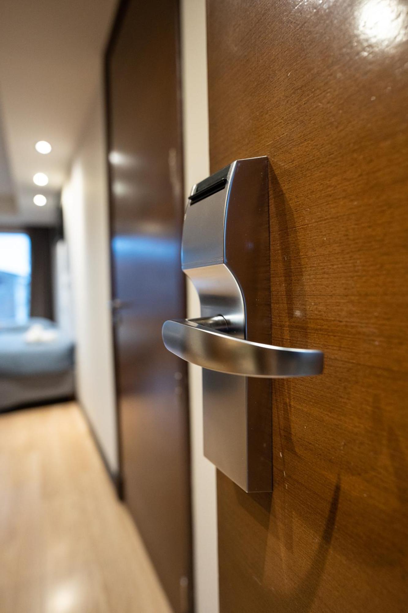 Hotel Bariloche Suites מראה חיצוני תמונה