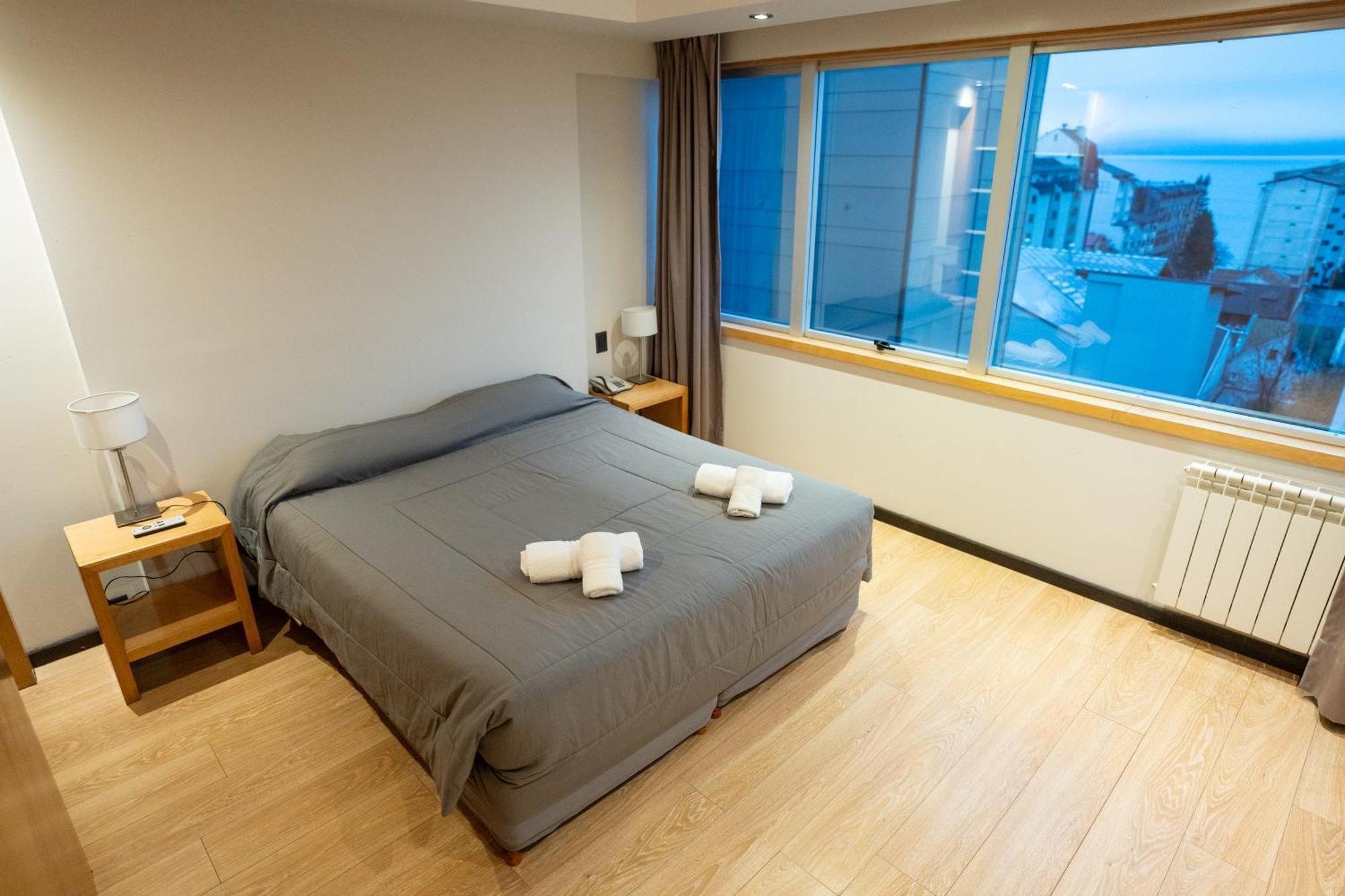 Hotel Bariloche Suites מראה חיצוני תמונה